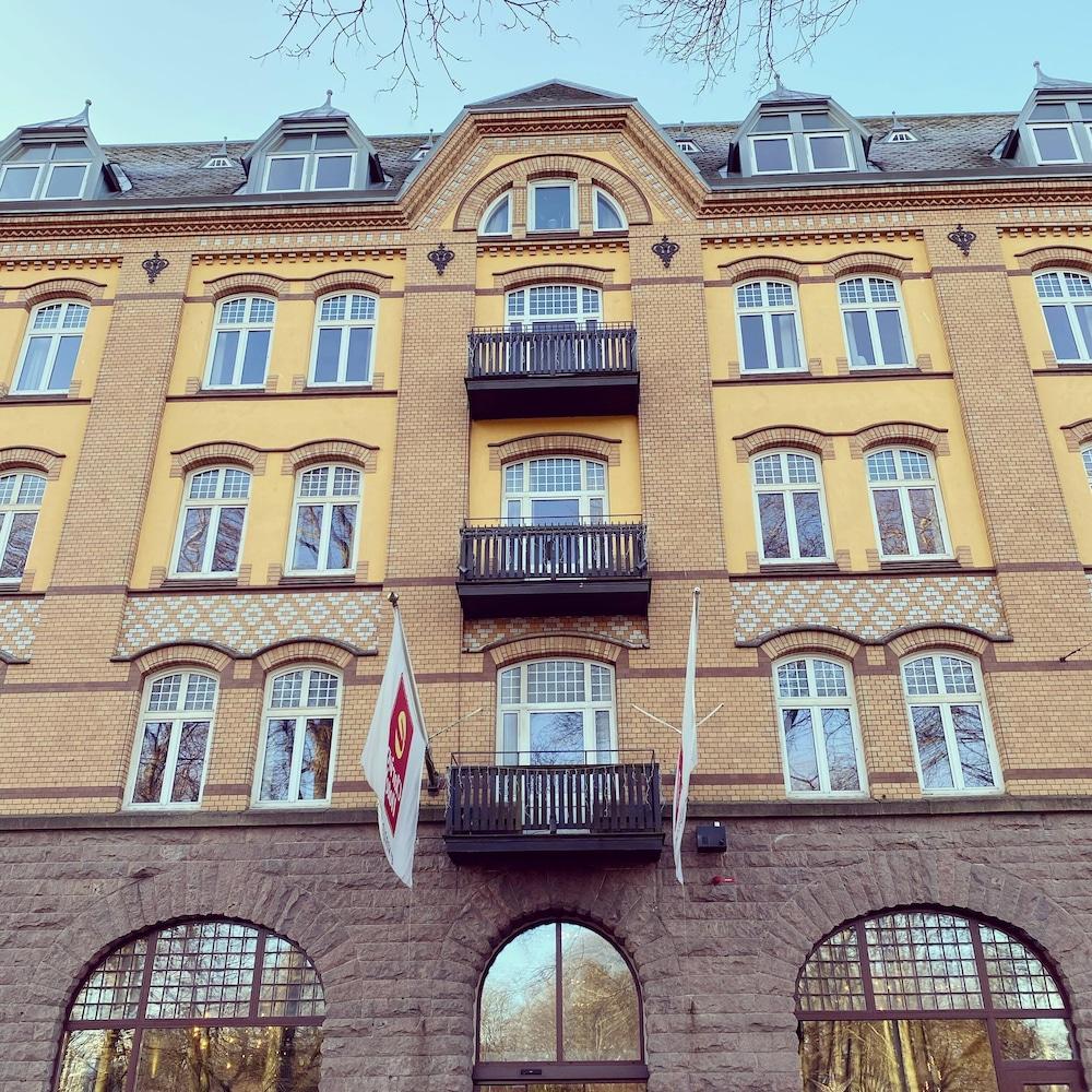 Home Hotel Norre Park Χάλμσταντ Εξωτερικό φωτογραφία