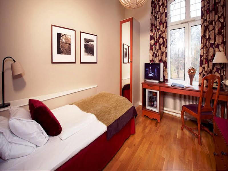 Home Hotel Norre Park Χάλμσταντ Εξωτερικό φωτογραφία